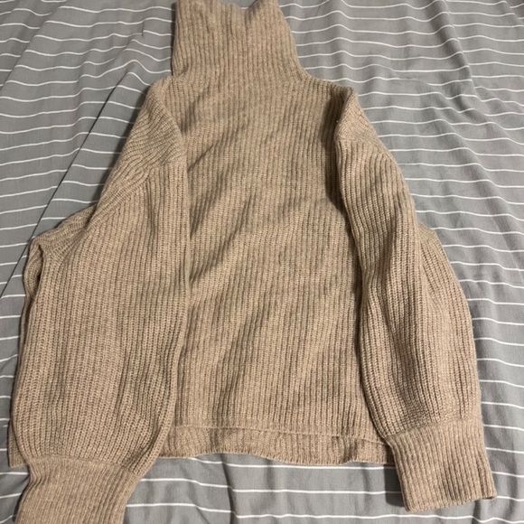 7511 By Szeki - Turtleneck Poet Sweater - Picture 3 of 3